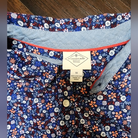 St Johns Bay Womens Floral Button Up Collared Top - Picture 6 of 10
